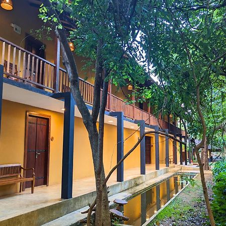 Pinthaliya Resort Sigiriya Exteriör bild