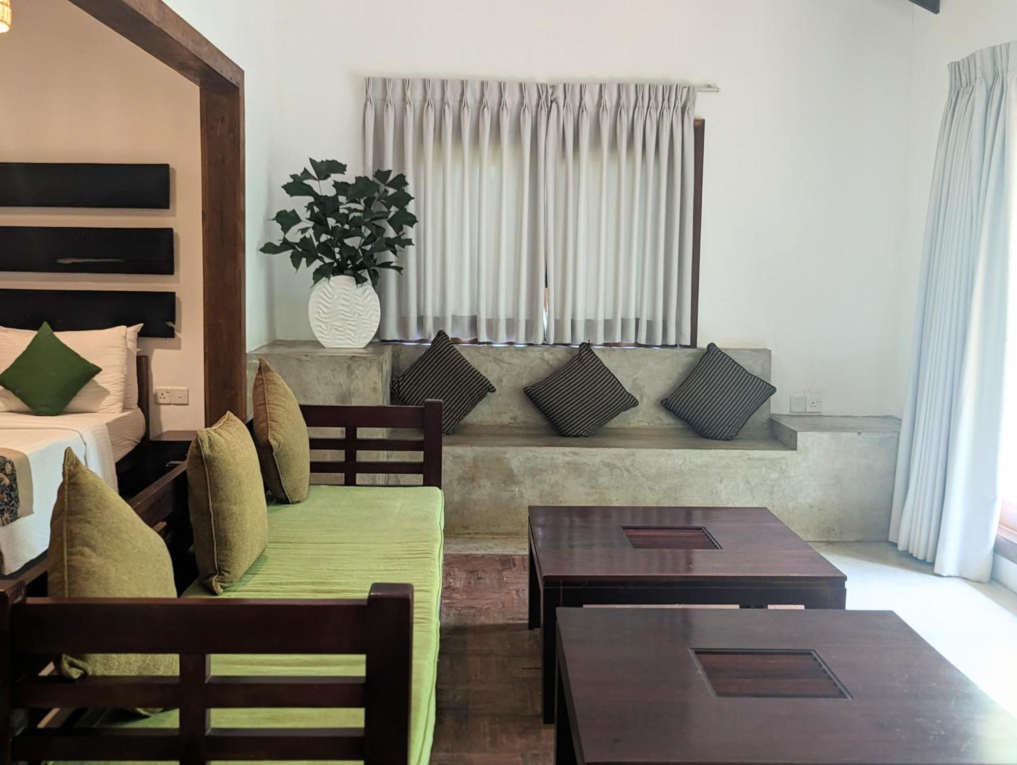 Pinthaliya Resort Sigiriya Exteriör bild