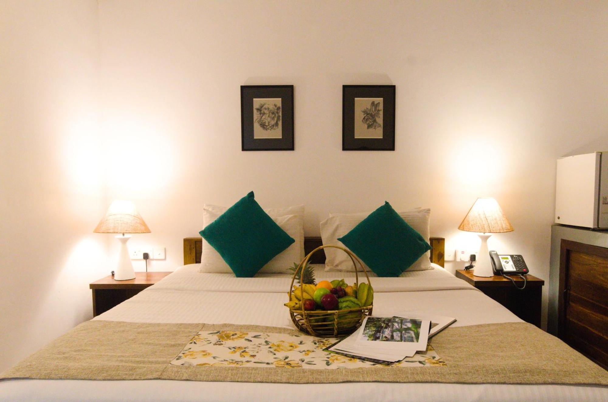 Pinthaliya Resort Sigiriya Exteriör bild