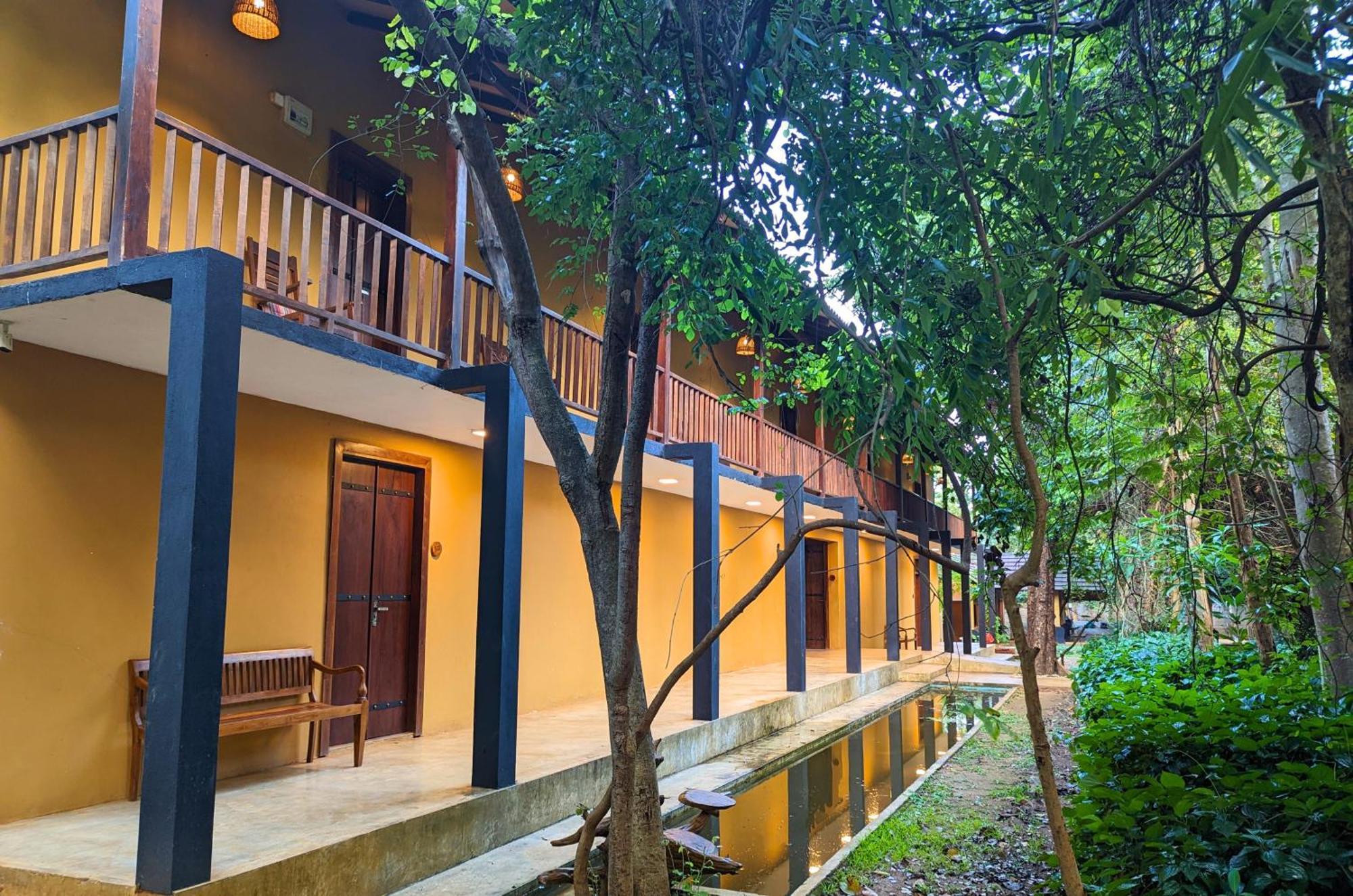 Pinthaliya Resort Sigiriya Exteriör bild