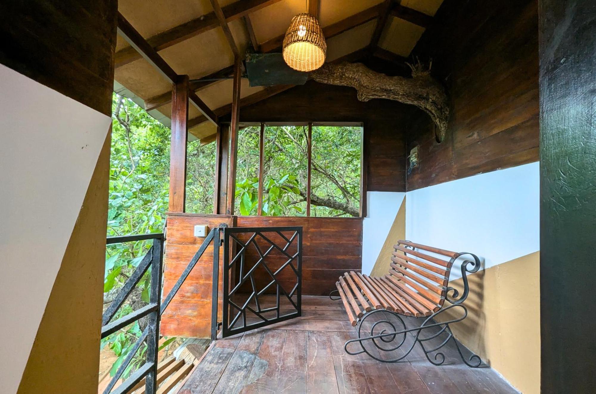 Pinthaliya Resort Sigiriya Exteriör bild